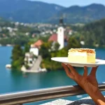 Slagroomtaart Kremšnita in Bled x